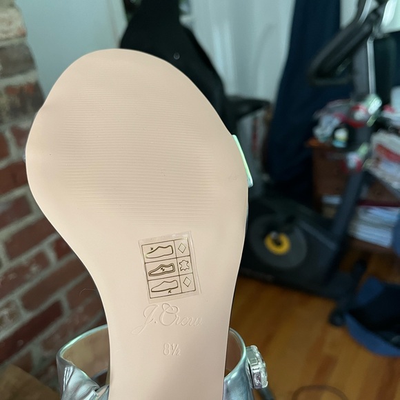 J crew LUCIE Italian leather to strapped metallic sandals with stones 8 1/2 - Picture 7 of 7